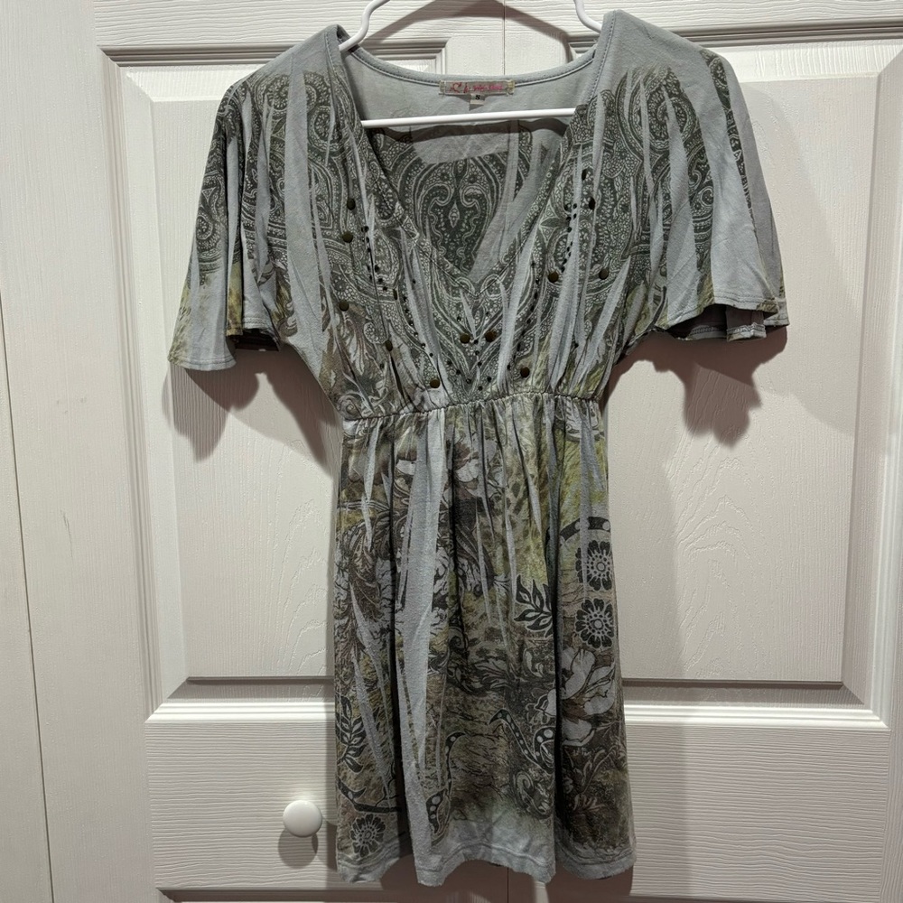 JULIE’S CLOSET Women’s Paisley Print Short Sleeve Tunic - gray/green, size S